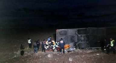 Afyonkarahisar'da otobüs kazası: 6 ölü, 36 yaralı