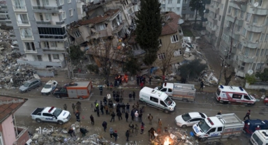 Hatay'da 6.4 büyüklüğünde deprem