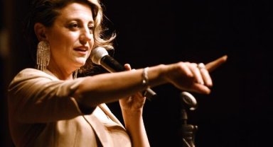 Dilek Türkan, şarkıları ZİÇEV'li çocuklar için söyledi