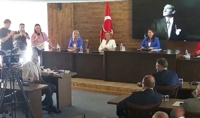 Edirne Belediye Meclisi'nde toplantı sonrası gerginlik