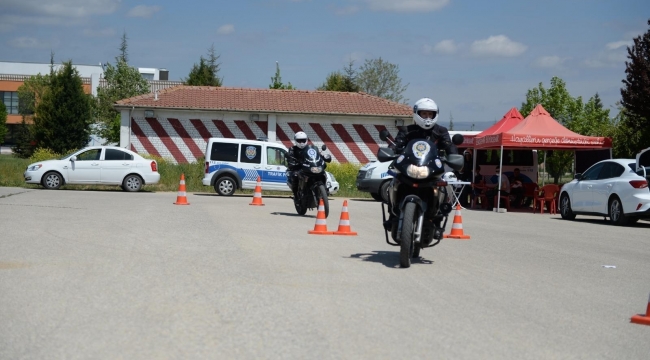 14 polise motosiklet eğitimi verildi