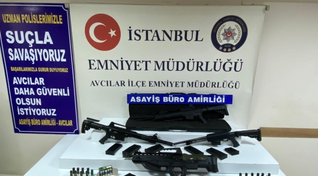 Avcılar'da kafeden adeta cephane çıktı