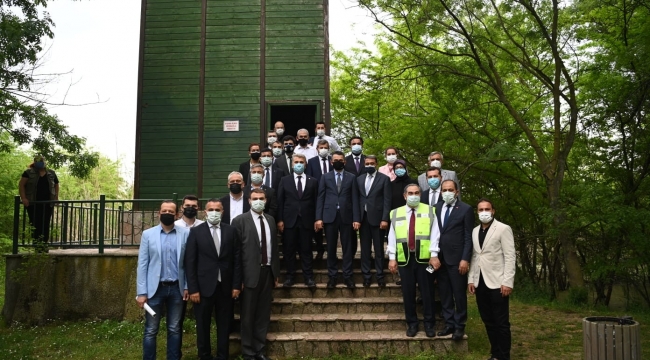 Bakan Pakdemirli Kuşcenneti Milli Parkı'nı ziyaret etti