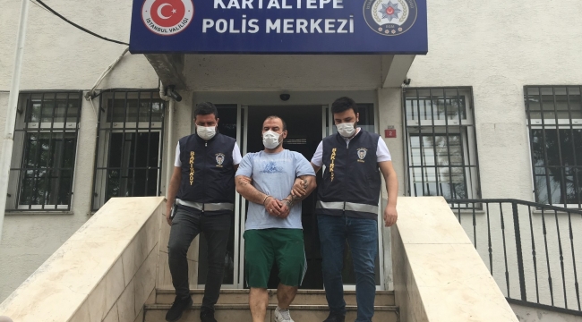 Bakırköy'de halk ekmek büfesini yakan şüpheli kamerada