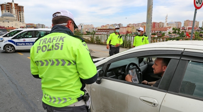 Başakşehir polisinden sosyal uygulama