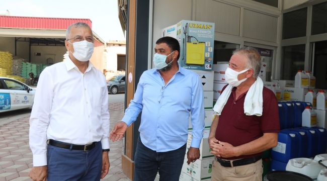 Başkan Tarhan, esnafın sıkıntılarını dinledi