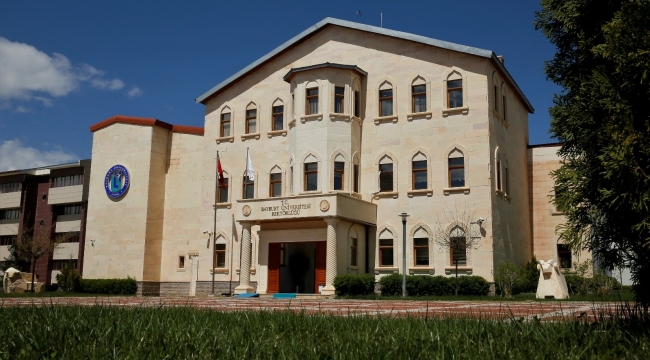 Bayburt Üniversitesi yeni bölüm ve programlarla büyümeye devam ediyor