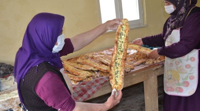 Bu fırında herkes kendi emeğini kendisi pişiriyor