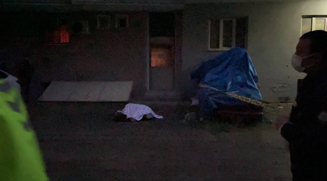 Bursa'da 5. kattan düşen yaşlı adam hayatını kaybetti