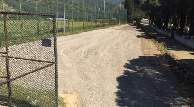 Bursa'da futbol sahaları yenileniyor
