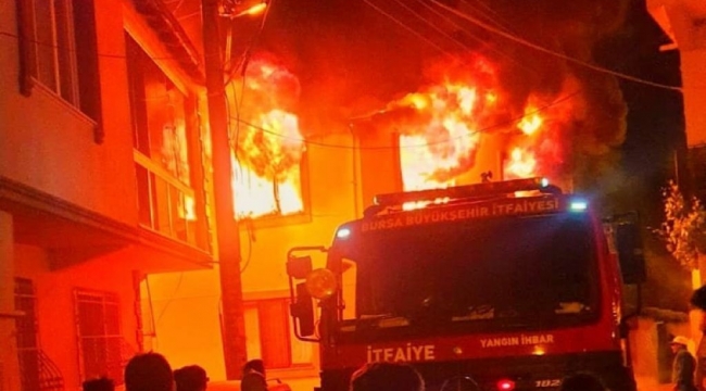 Bursa'da sahur vakti korkutan yangın