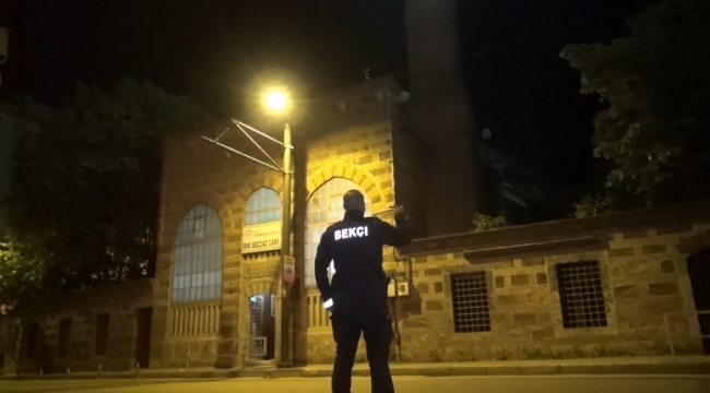 Bursa'da tarihi camide hırsızlık alarmı