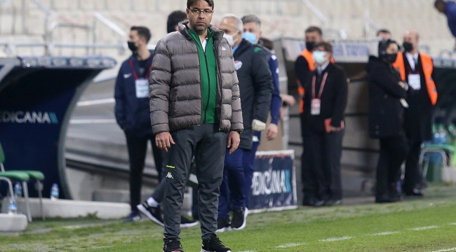 Bursaspor Teknik Sorumlusu Fazlı Tan, görevinden ayrıldığını açıkladı
