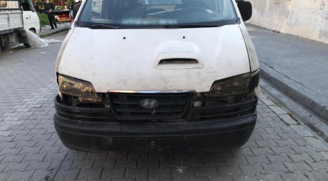 Çaldıkları kamyoneti battaniye ile kamufle etmeye çalıştılar