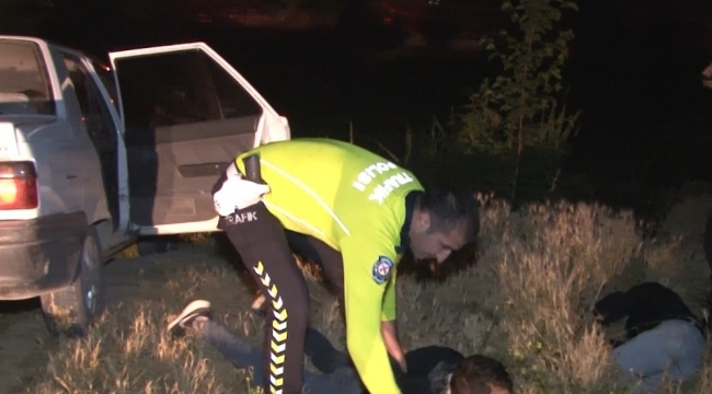Çalıntı araçla başka şehre gezmeye giden 3 kafadar 88 kilometre sonra yakalandı