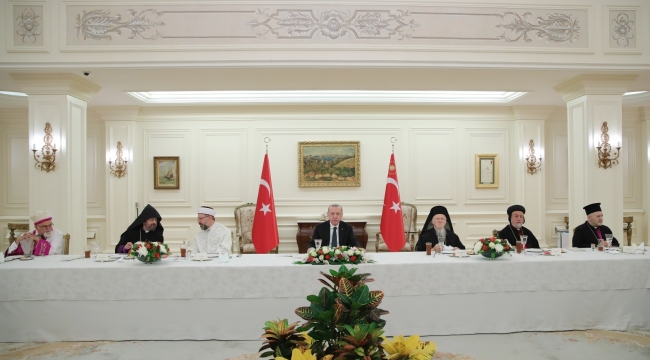 Cumhurbaşkanı Erdoğan, azınlık cemaat liderleri ile iftarda bir araya geldi