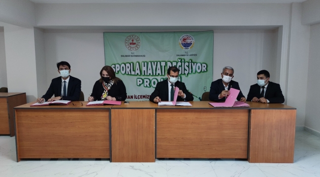 Dalaman'da 'Sporla hayat değişiyor' projesi için imzalar atıldı