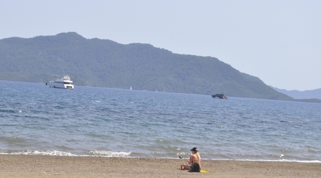 Denizin tadını Ukraynalı turistler çıkarıyor