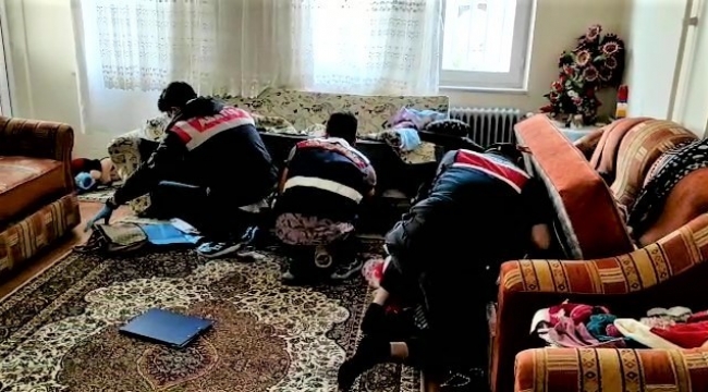 Elazığ'dan gelen 3 mimarı kağıt parçaları ile 200 bin TL dolandıran çete üyeleri tutuklandı