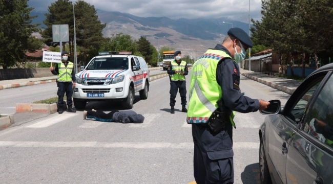 Erzincan'da Karayolu Trafik Haftası kapsamında bir dizi etkinlik düzenlendi