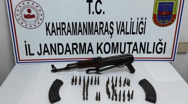 Evin bahçesinde gömülü Kalaşnikof ele geçirildi