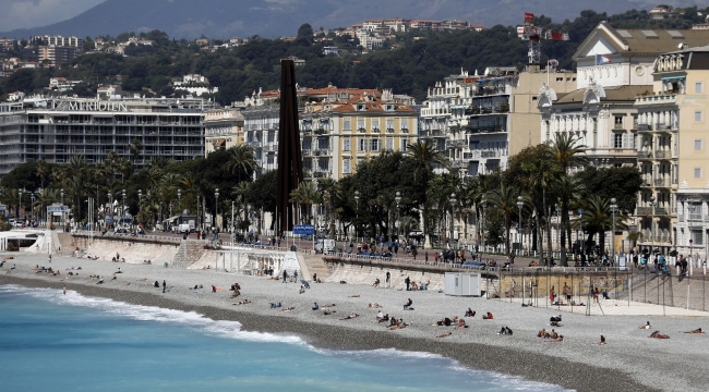 Fransa'da son 24 saatte 26 bin yeni vaka