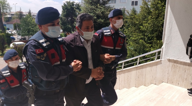 Güvenlik görevlisi amiri; sahte paraları piyasaya sunmada aktif rol oynamış