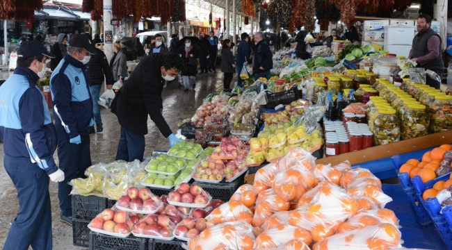 Halk pazarı Cumartesi günleri açık