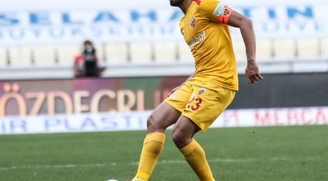 İlhan Parlak rekora koşuyor