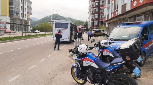 İstanbul'dan belgesiz yolculuk jandarmaya takıldı