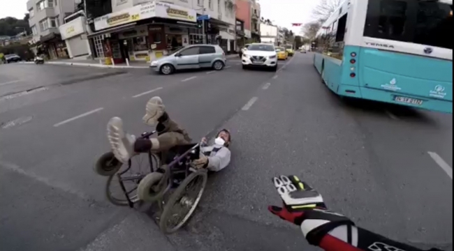 İstanbul'un göbeğinde insanlık ölmüş dedirten olay kamerada