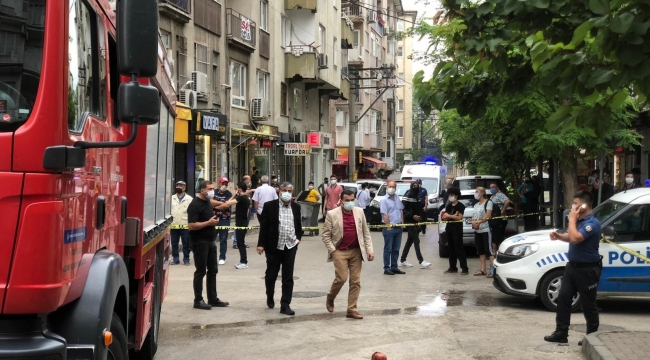 İtfaiyecilere bıçaklı tehdit