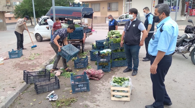 Kilis'te sokağa çıkan seyyar satıcılar uyarıldı