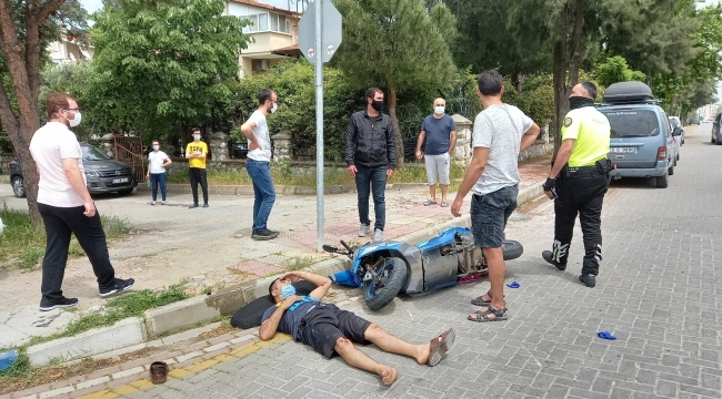 Manisa'da motosiklet ile hafif ticari araç çarpıştı: 1 yaralı