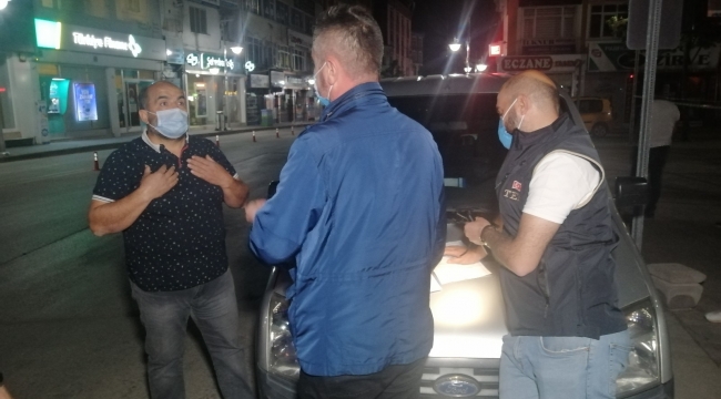 Muayenesiz araçla kısıtlamayı delen sürücüden polise: "Şov yapmayın"