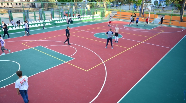 Mudanyalı gençlere modern saha