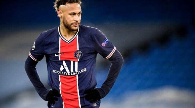Neymar, PSG ile sözleşmesini uzattı