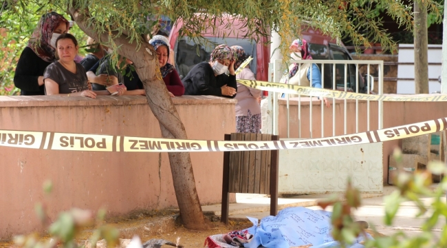 Ölüm gönüllü temizlik yaptığı caminin avlusunda yakaladı