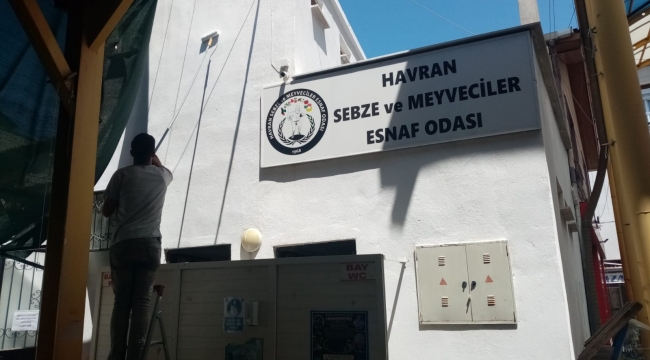 Pazar yerleri Cumartesi'ye hazırlanıyor