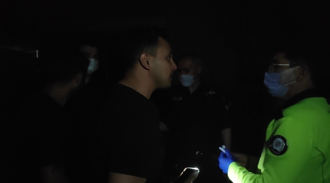 Polisten yabancı boksöre tokat gibi cevap; "Senin karşında Türkiye Cumhuriyetinin polisi var"