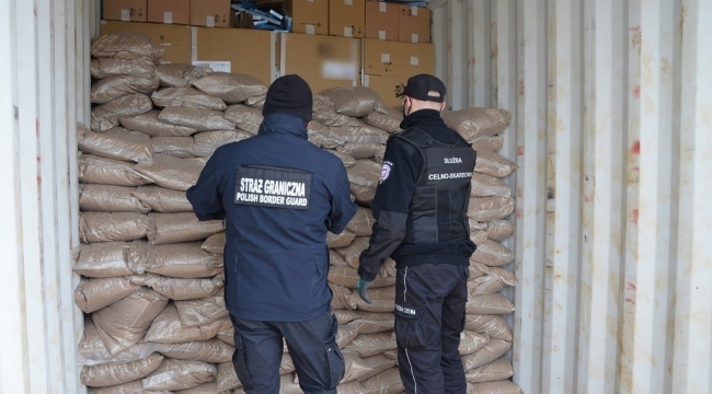 Polonya'da tarihin en büyük kaçak sigara operasyonu