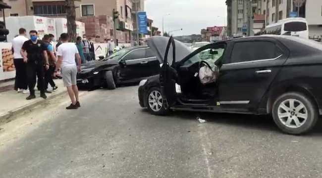 Sapanca'da iki otomobil çarpıştı: 2 yaralı