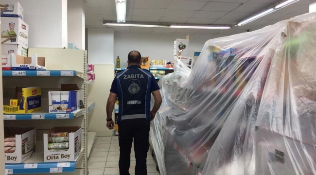 Serdivan'da marketler denetlenmeye devam ediyor