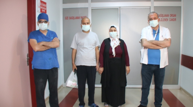 Sevdikleri için böbreklerini 'Takas' ettiler
