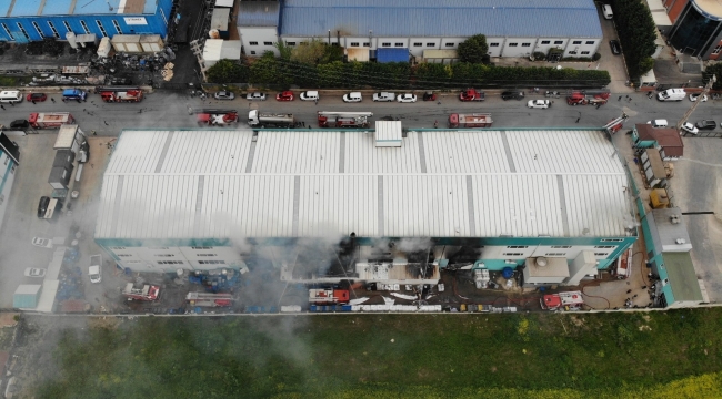 Silivri'de otomotiv yedek parça fabrikasında korkutan yangın