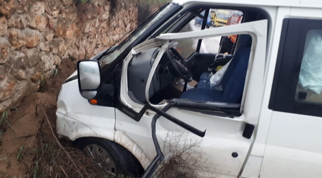 Trafik kazasında ağır yaralanan sürücü hayatını kaybetti