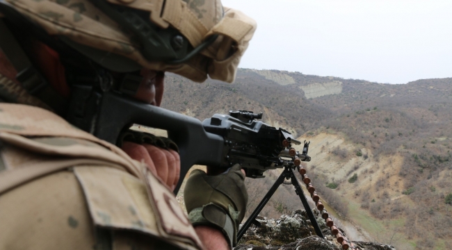 Tunceli'de 3 terörist etkisiz hale getirildi, operasyon sürüyor