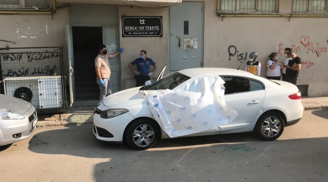 Araç içinde hayatına son verdi