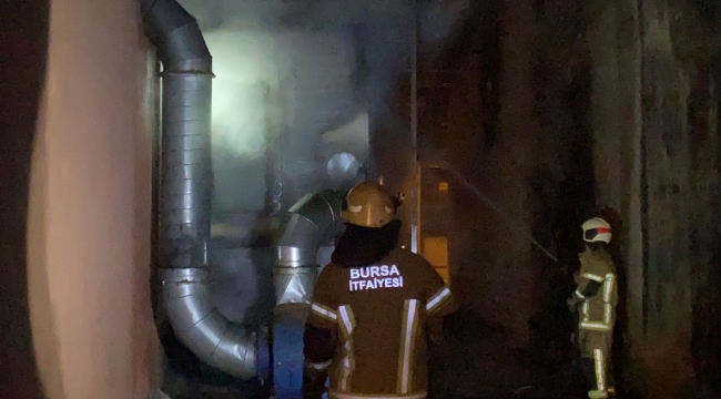 Bursa'da gece saatlerinde korkutan yangın