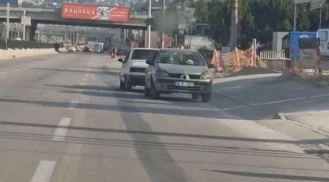 Bursa'da şaşkına çeviren görüntü...Arızalı otomobili kara yolunda ters çekti